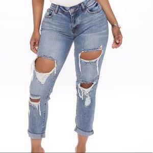 Fashion Nova boyfriend jeans